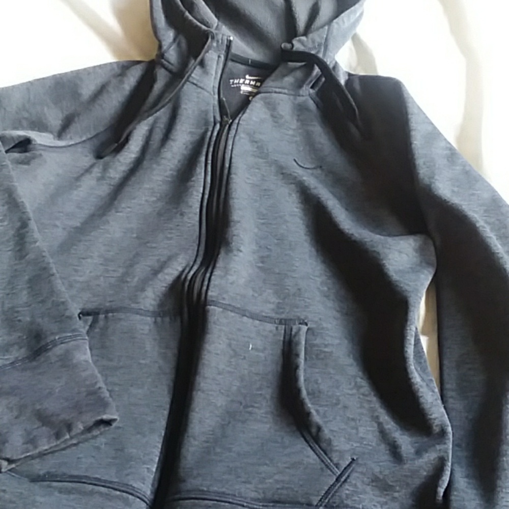 Nike Therma fit sweatshirts hoodies